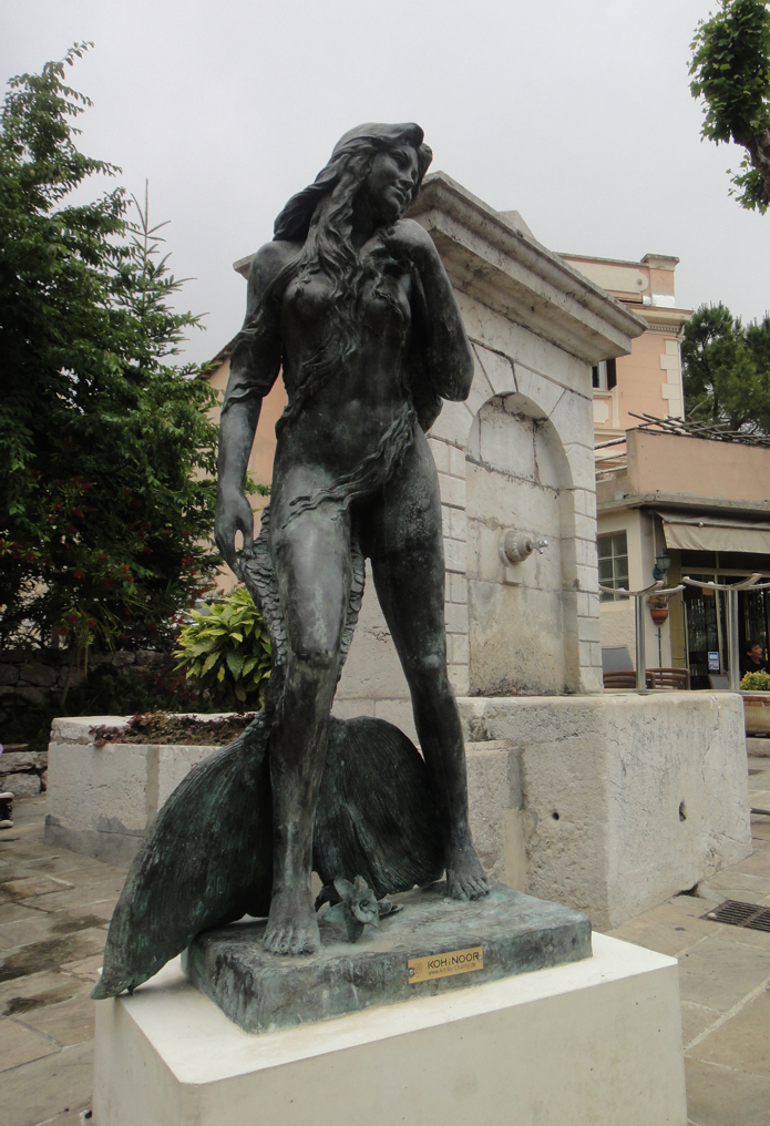 Ama d'Eze Mermaid Statue