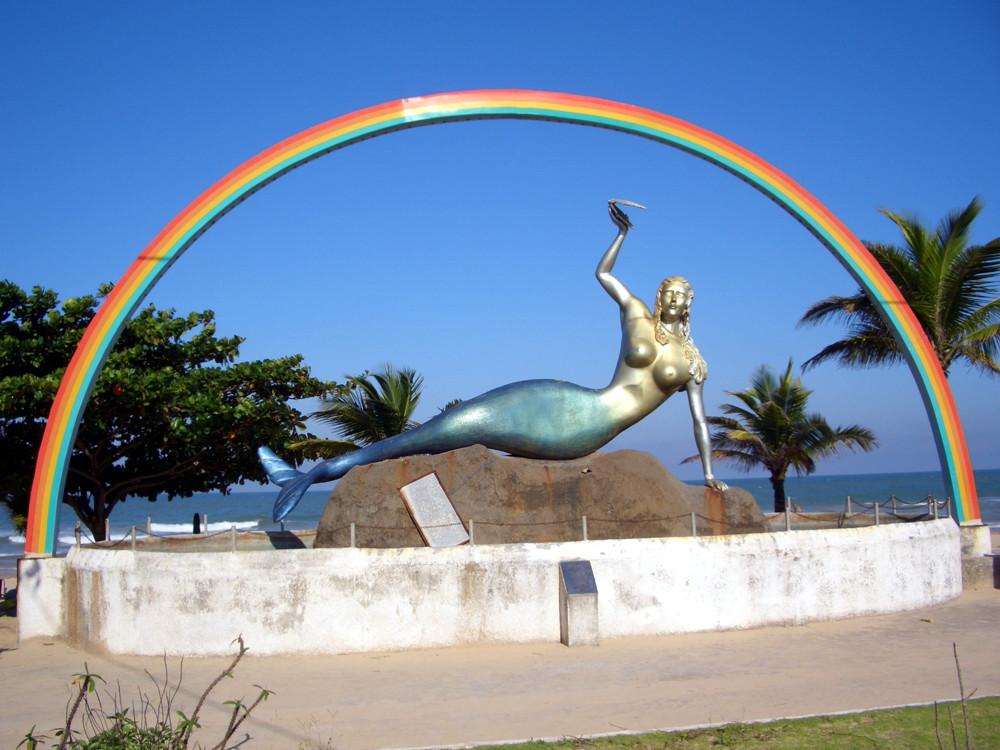 Mermaid Monument - Mermaid Beach. Photo by Walter Rozindo Jr.