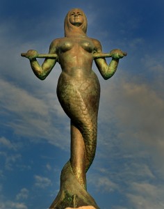 Astros Beach Mermaid Statue
