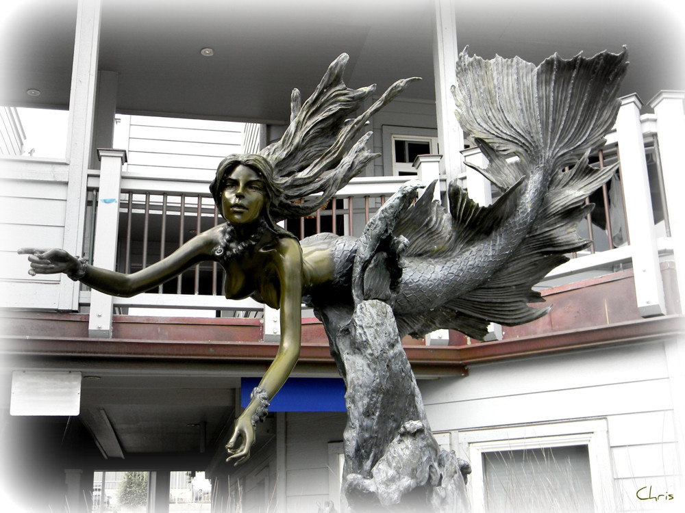 The Cayucos Mermaid statue The Cayucos Mermaid sculpture
